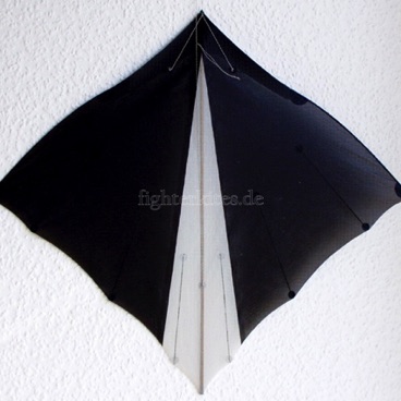 Segel: appliziert
Segelmaterial: Orcon
Bogenstab: Carbon 1,3 mm
Mittelstab: Bambus geschnitzt
Gesamtgewicht: 8,9 g Segel: appliziert
Segelmaterial: Orcon
Bogenstab: Carbon 1,3 mm
Mittelstab: Bambus geschnitzt
Gesamtgewicht: 8,9 g